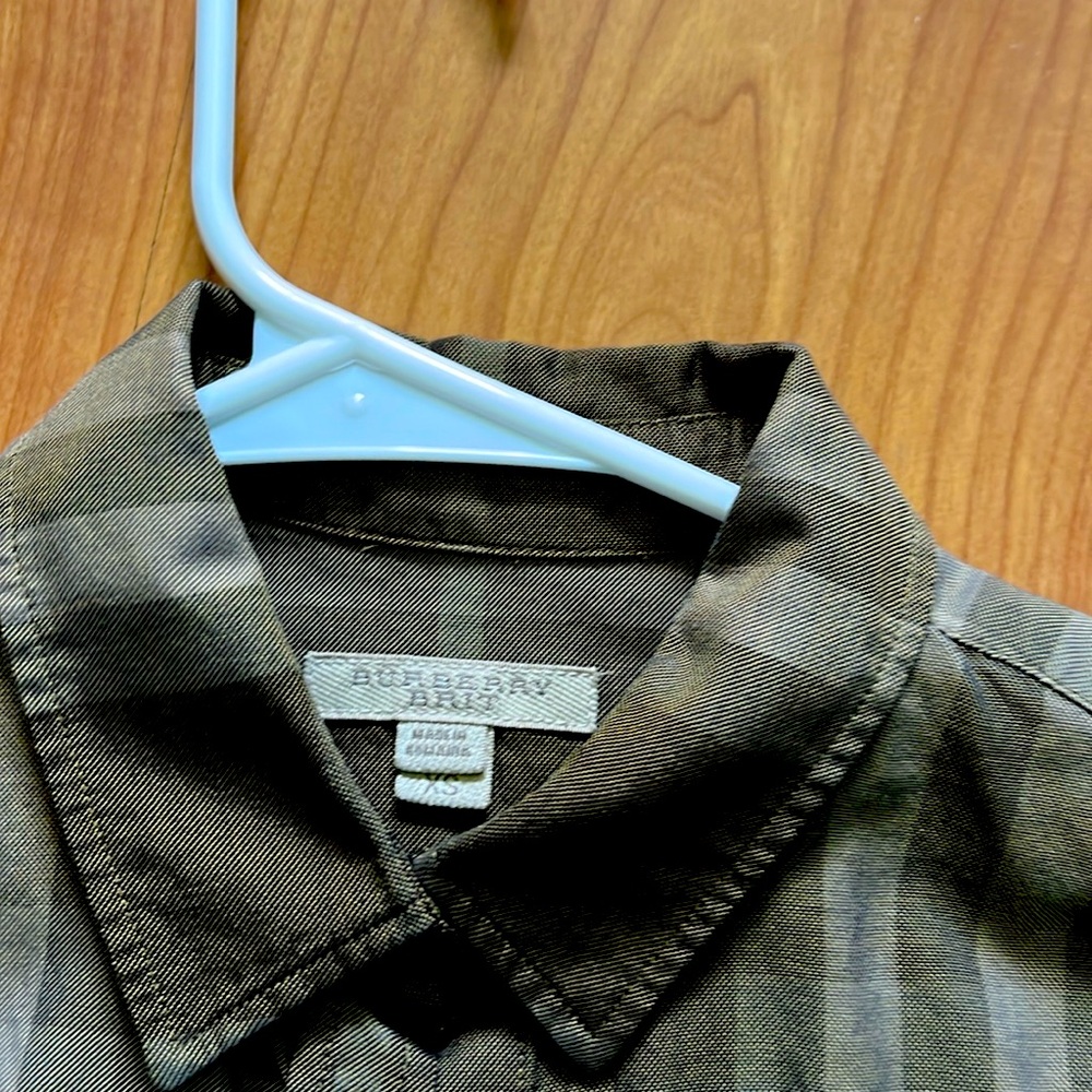 Burberry green blouse beautiful!!
